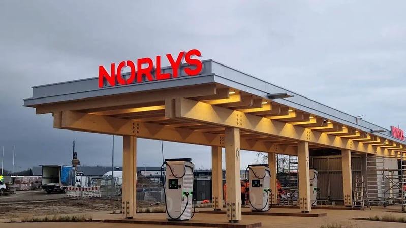 Norlys_charging